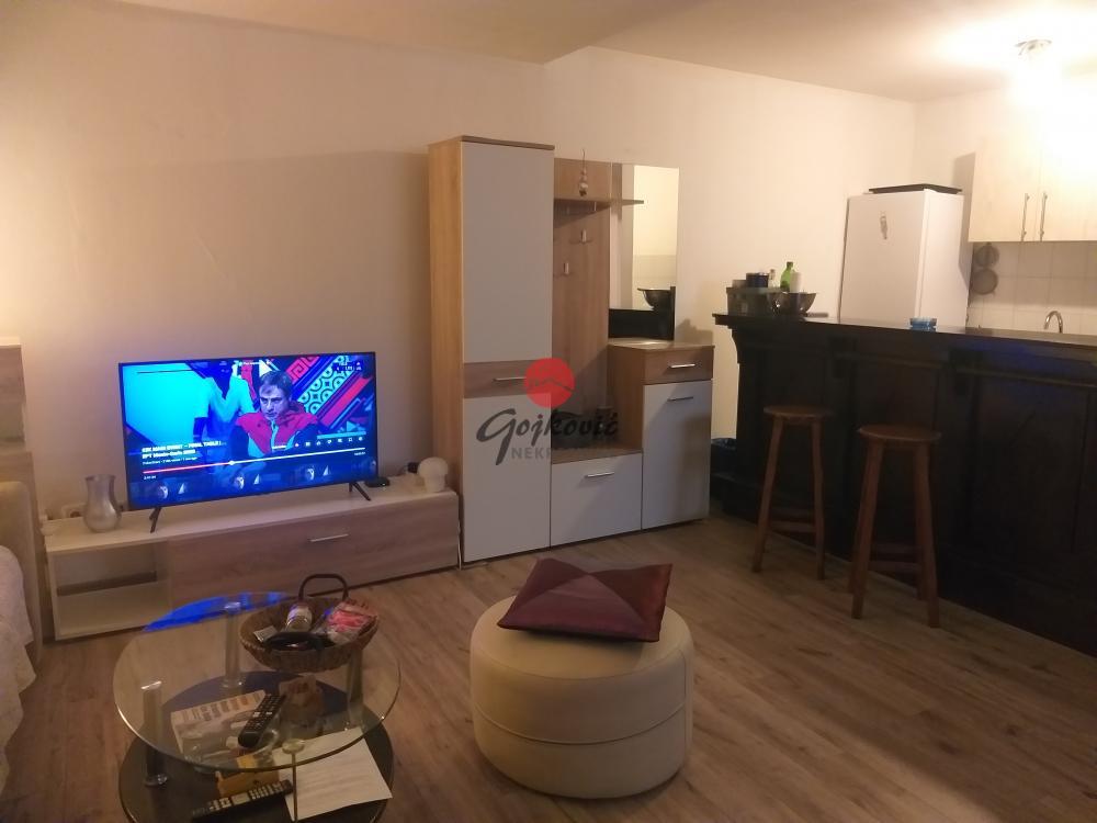 Glavna slika -Gospodar Jevremova, Dvosoban stan na prodaju, 50m2, 122.000€