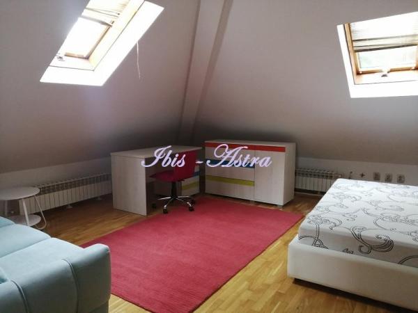 Slika 9 - Vladimira Gaćinovića, Četvoroiposoban stan za izdavanje, 154m2, 2.300€