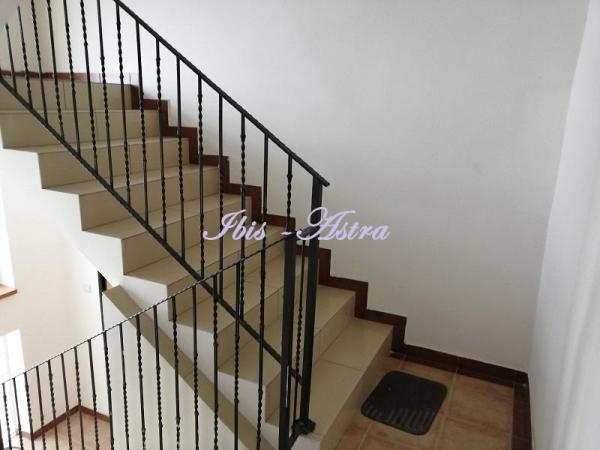 Slika 4 - Vladimira Gaćinovića, Četvoroiposoban stan za izdavanje, 154m2, 2.300€