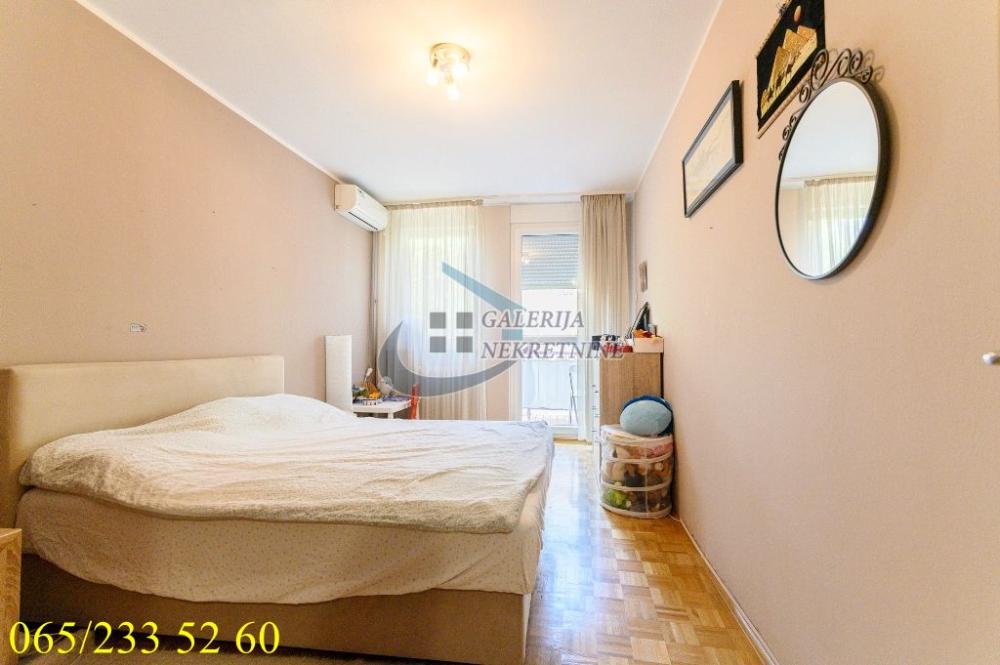 Slika 0 - Sinđelićeva, Četvorosoban stan na prodaju, 112m2, 395.000€