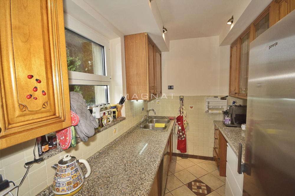 Slika 4 - Žarkovačka, Kuća na prodaju, 264m2, 690.000€