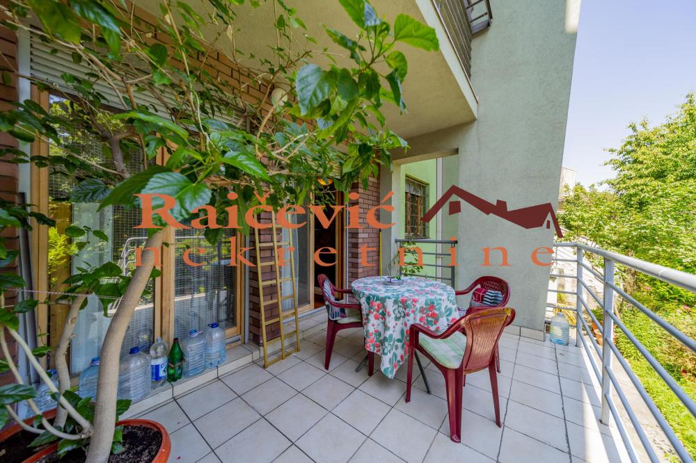 Slika 1 - Raska, Petosoban stan na prodaju, 142m2, 470.000€