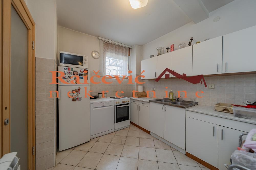 Slika 7 - Raska, Petosoban stan na prodaju, 142m2, 470.000€