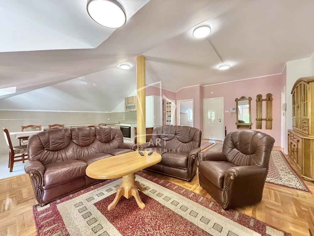 Slika 3 - Vojvode Dovezenskog, Četvorosoban stan za izdavanje, 97m2, 1.000€