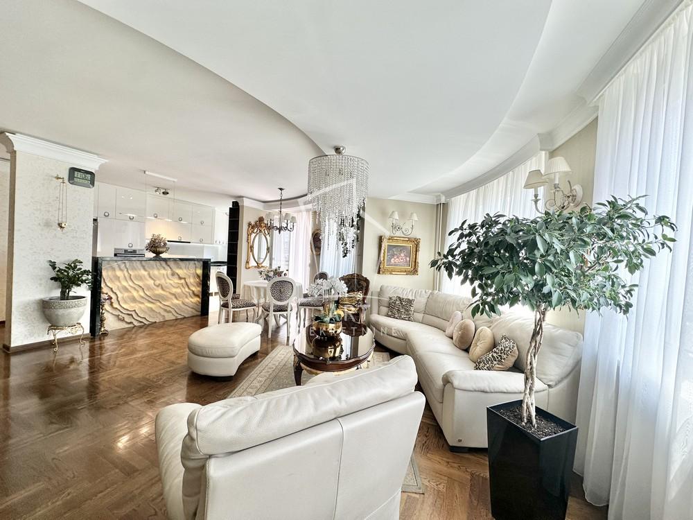 Slika 2 - Južni Bulevar, Četvorosoban stan na prodaju, 130m2, 552.500€