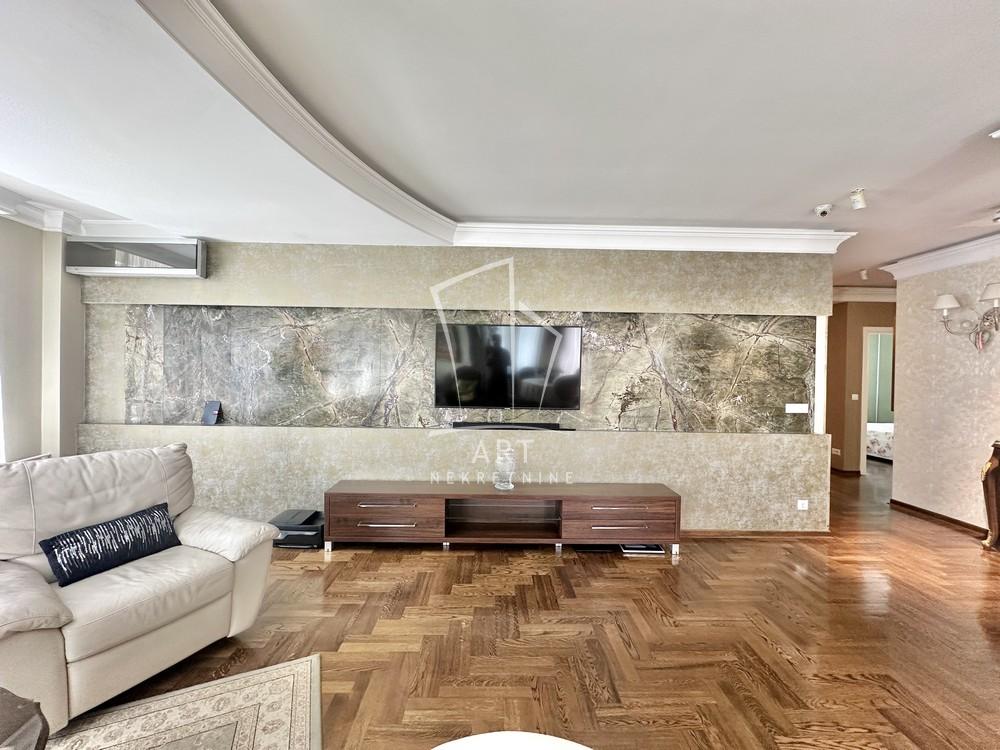 Slika 3 - Južni Bulevar, Četvorosoban stan na prodaju, 130m2, 552.500€