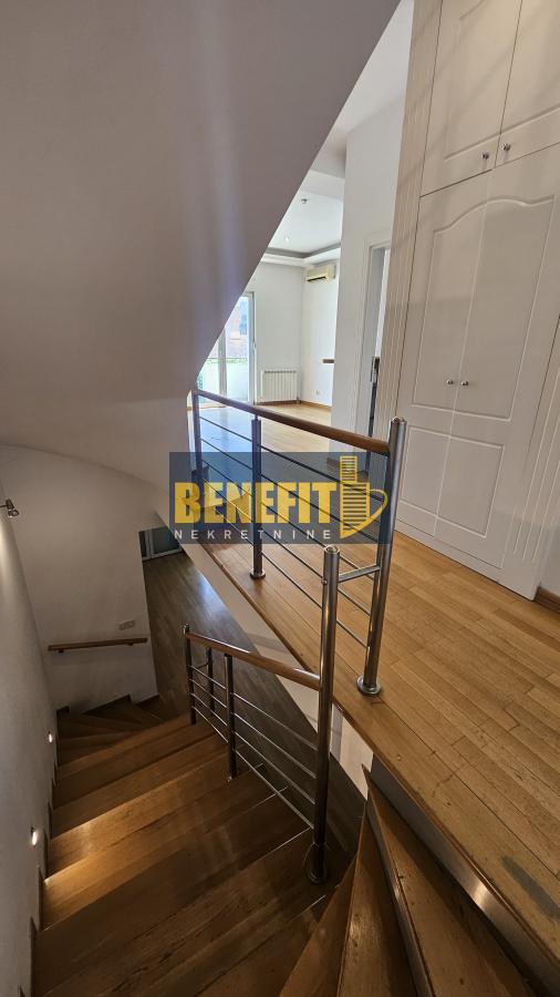 Slika 5 -  Kuća na prodaju, 215m2, 750.000€