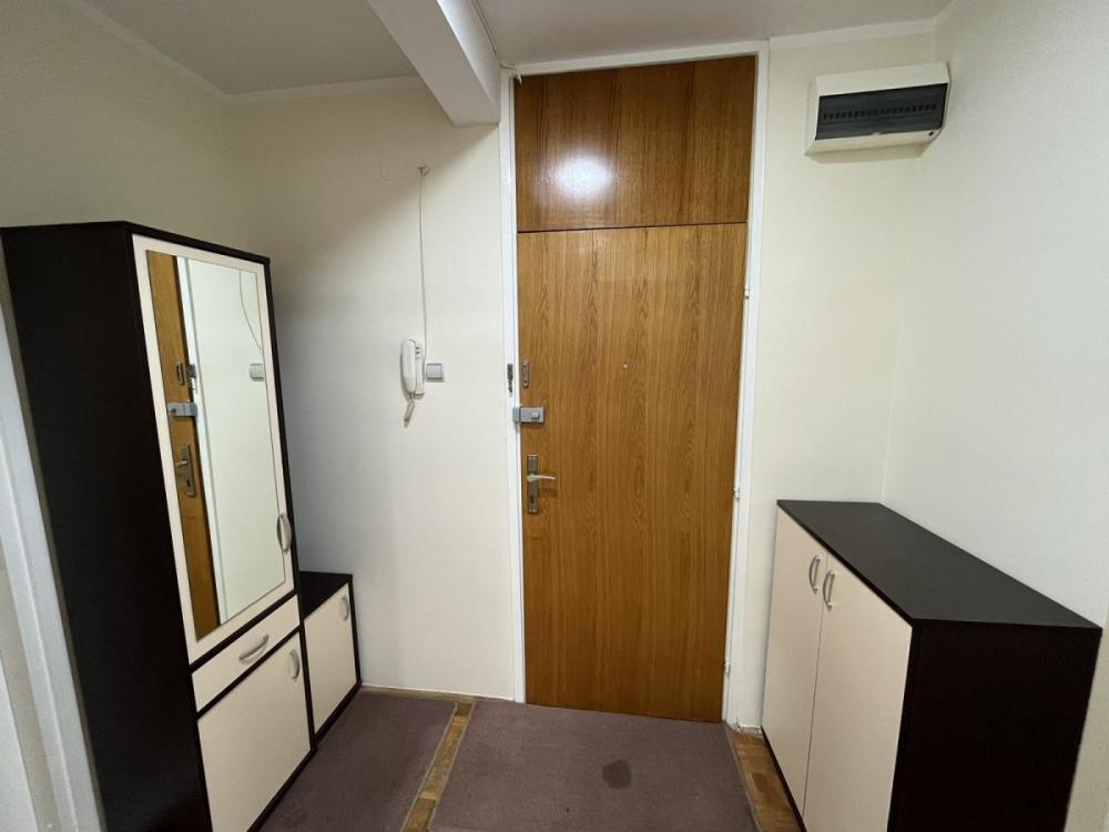 Slika 9 - Turgenjeva, Dvoiposoban stan na prodaju, 75m2, 180.250€