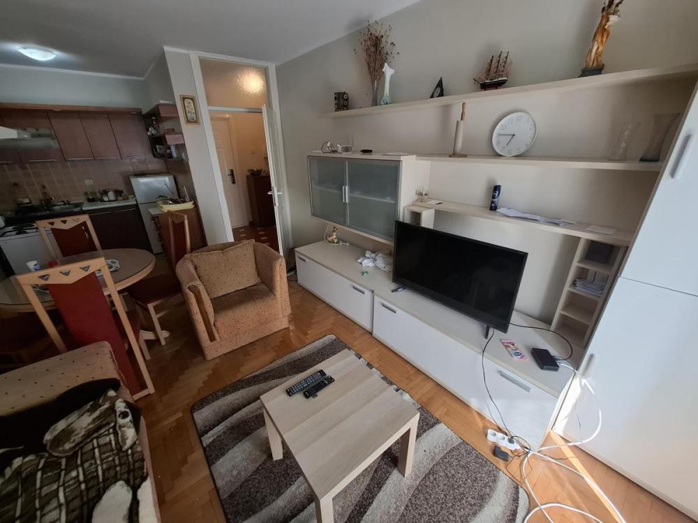 Slika 2 - Jednoiposoban stan za izdavanje, 40m2, 450€