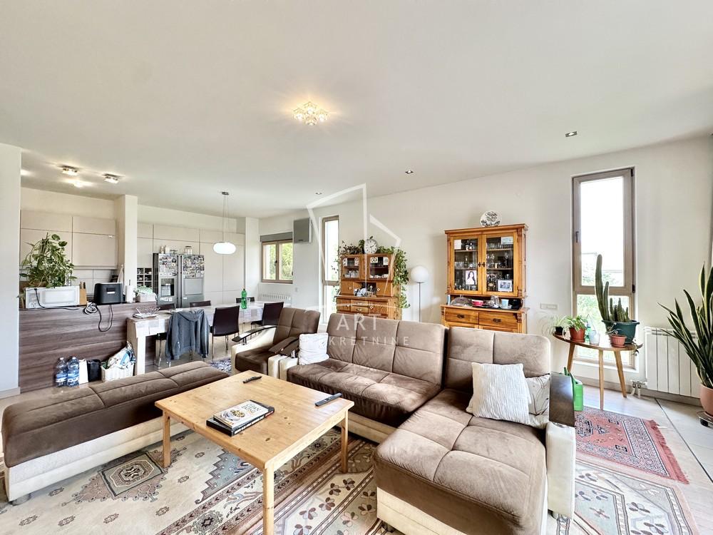 Slika 1 - Kneginje Zorke, Petosoban stan na prodaju, 186m2, 699.000€