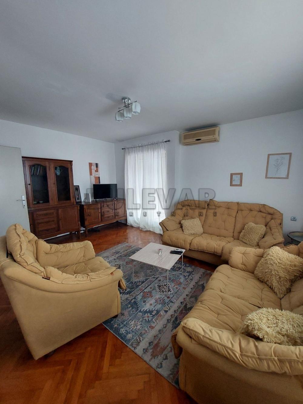 Slika 1 - Prvomajska, Trosoban stan za izdavanje, 80m2, 400€