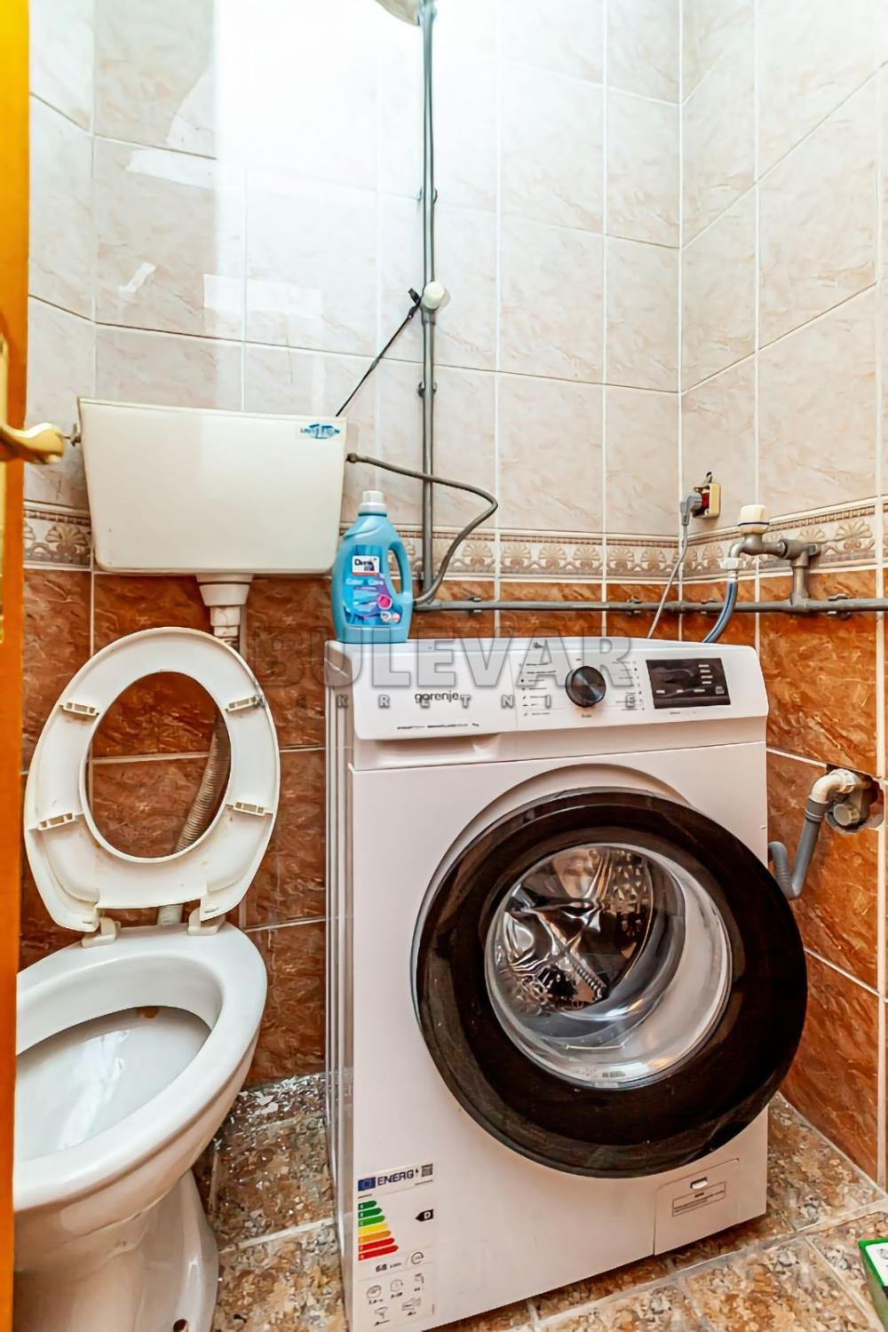 Slika 7 - Bulevar 12. februar, Dvoiposoban stan za izdavanje, 120m2, 500€