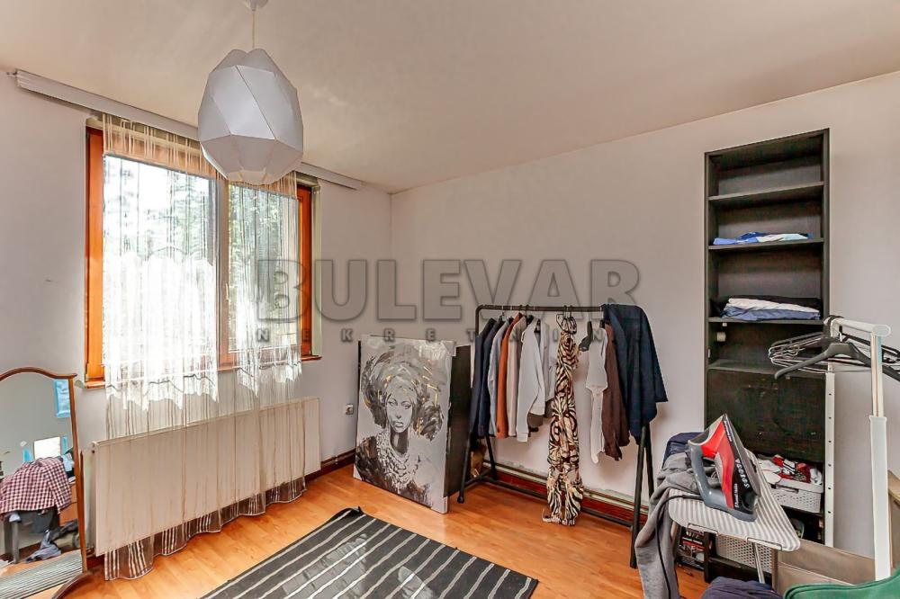 Slika 9 - Bulevar 12. februar, Dvoiposoban stan za izdavanje, 120m2, 500€