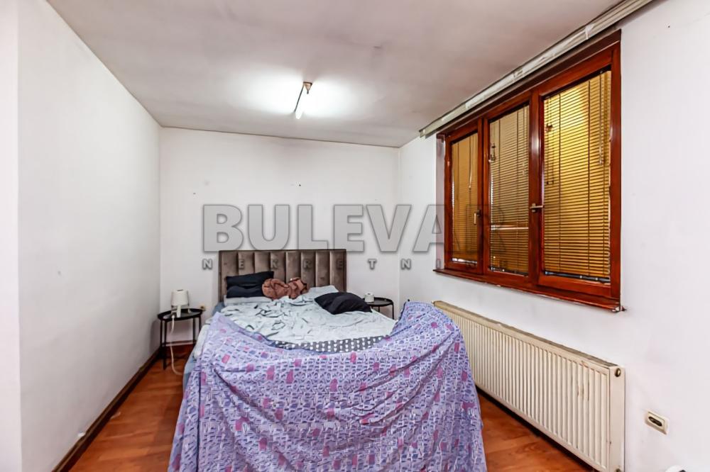 Slika 8 - Bulevar 12. februar, Dvoiposoban stan za izdavanje, 120m2, 500€