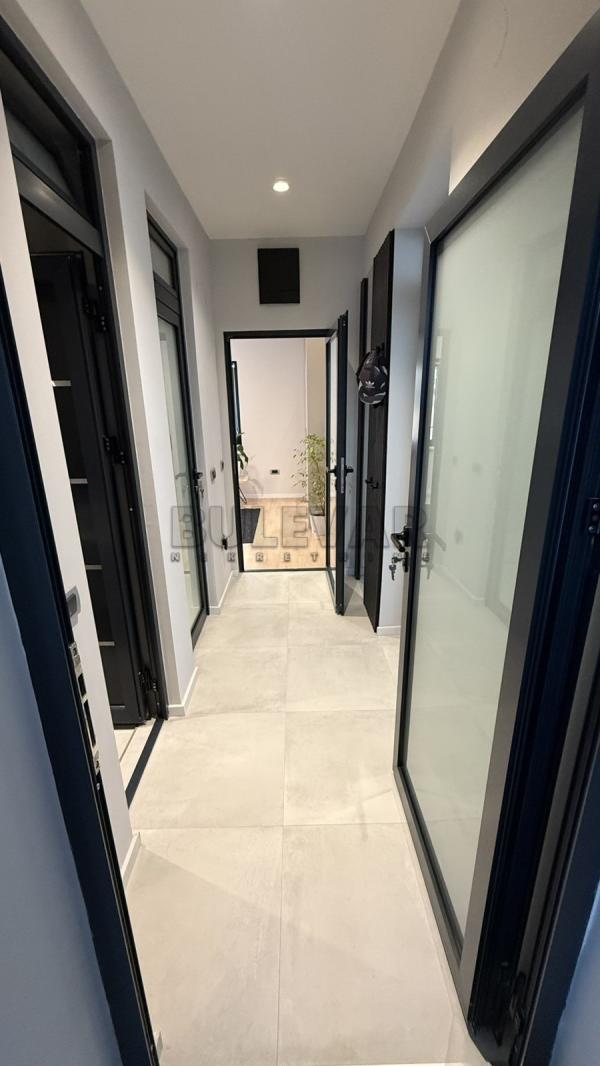 Slika 7 - Radoja Dakića,  Lokal za izdavanje, 70m2, 700€