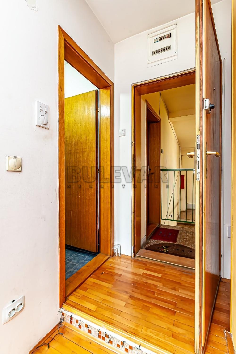 Slika 9 - Generala Tranijea, Jednoiposoban stan na prodaju, 36m2, 72.200€