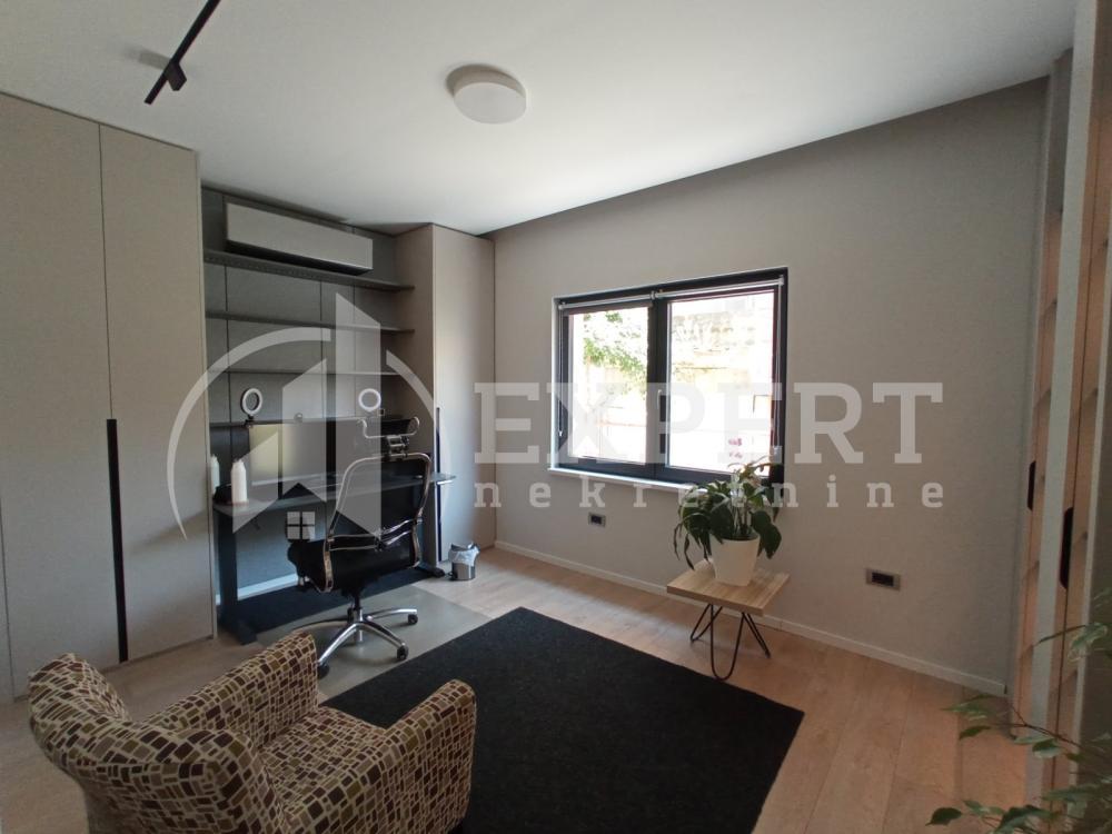 Glavna slika -Radoja Dakića,  Lokal za izdavanje, 70m2, 700€