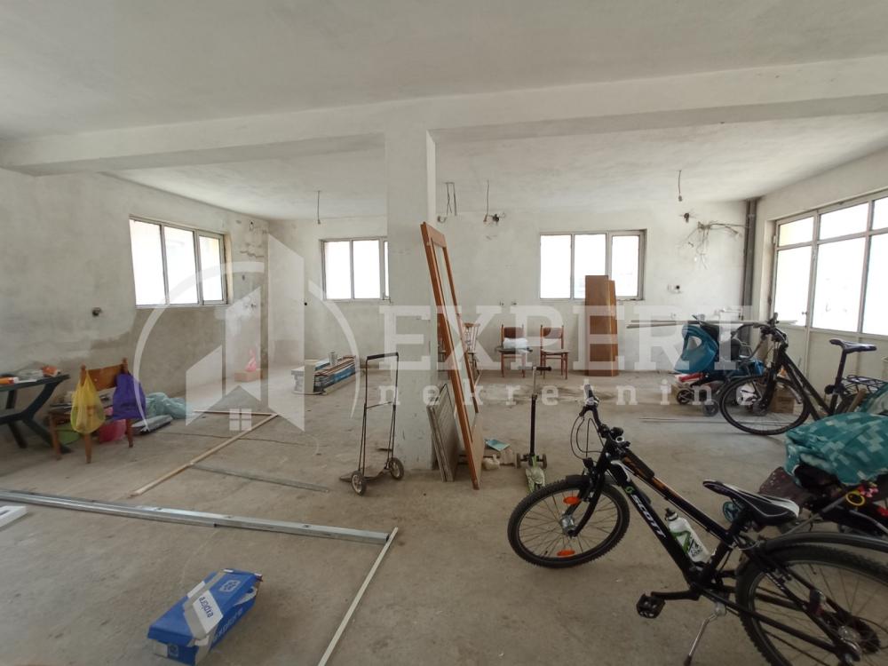 Slika 10 - Radoja Dakića,  Lokal za izdavanje, 70m2, 700€