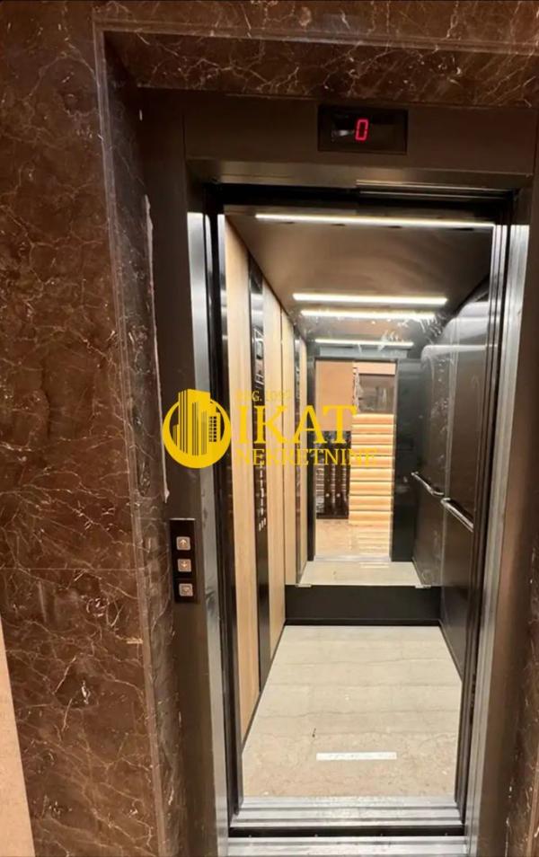 Slika 5 - Strumička, Petosoban stan na prodaju, 183m2, 560.000€