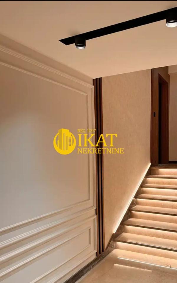 Slika 3 - Strumička, Petosoban stan na prodaju, 183m2, 560.000€