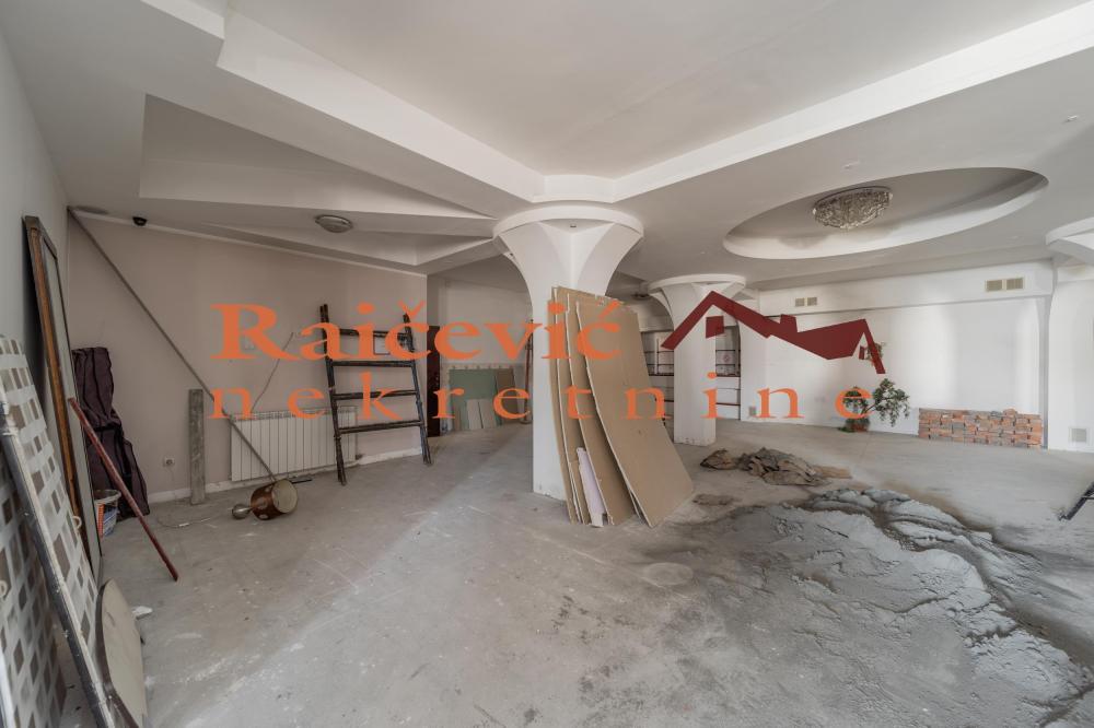 Slika 3 - Labudovo brdo,  Lokal na prodaju, 365m2, 580.000€