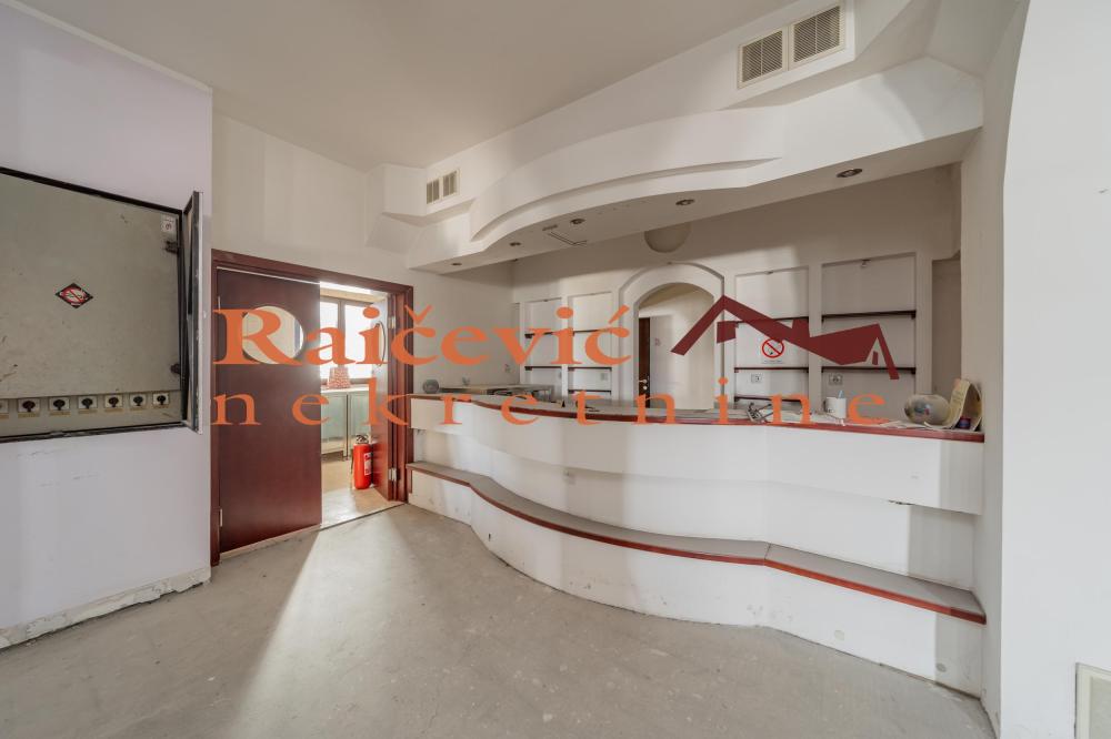 Slika 6 - Labudovo brdo,  Lokal na prodaju, 365m2, 580.000€