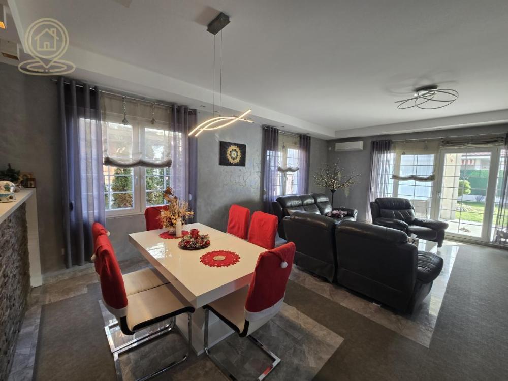 Glavna slika - Kuća na prodaju, 206m2, 400.000€