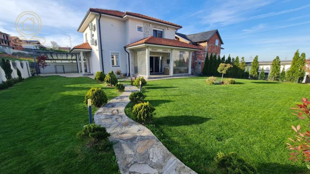 Slika 2 -  Kuća na prodaju, 206m2, 400.000€
