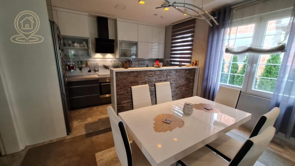 Slika 9 -  Kuća na prodaju, 206m2, 400.000€