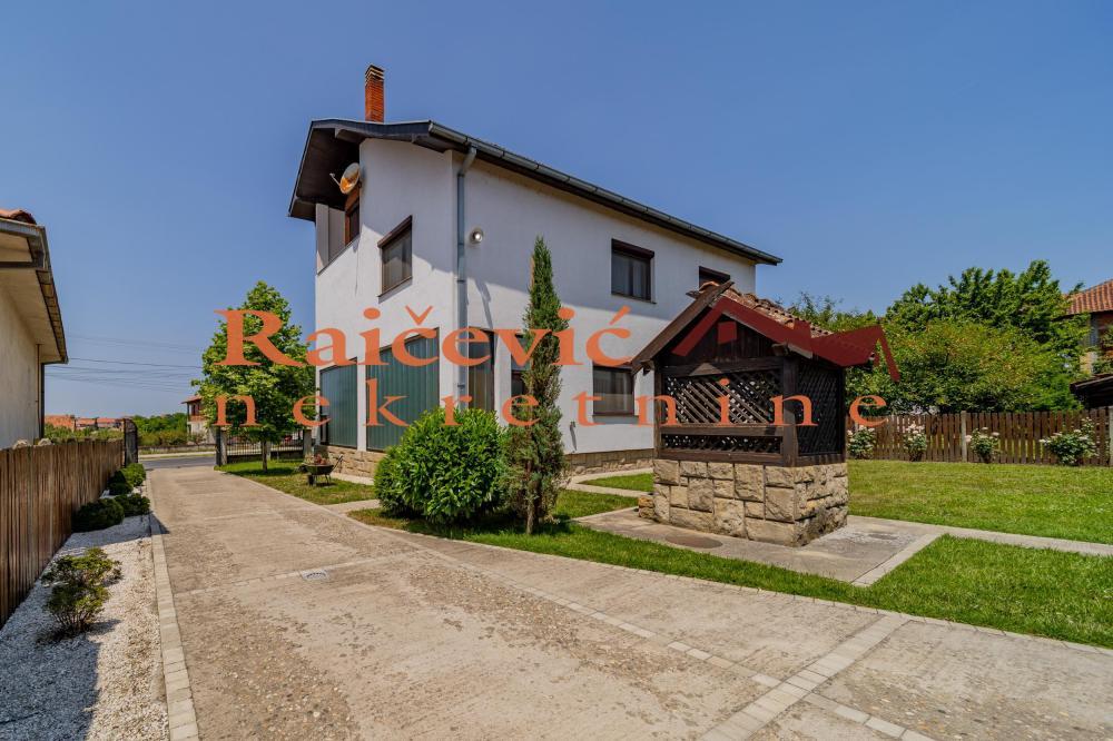 Glavna slika -Smederevski put,  Kuća na prodaju, 322m2, 187.000€