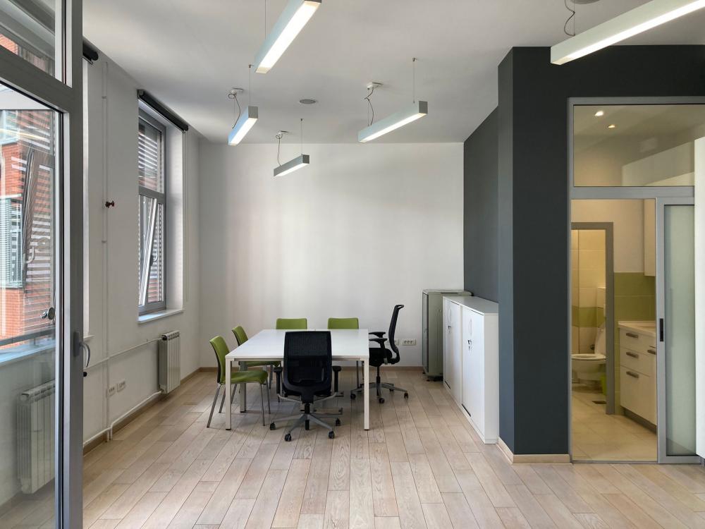 Slika 1 - Žorža Klemansoa,  Lokal za izdavanje, 50m2, 800€