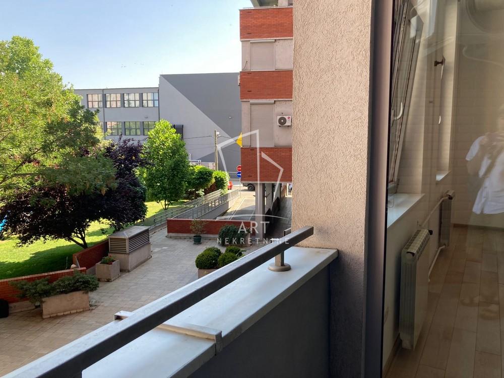 Slika 9 - Žorža Klemansoa, Jednosoban stan za izdavanje, 50m2, 900€