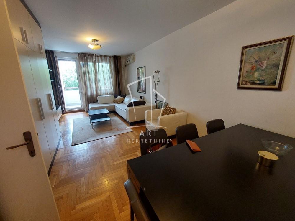 Slika 1 - Antifašističke borbe, Trosoban stan za izdavanje, 76m2, 890€