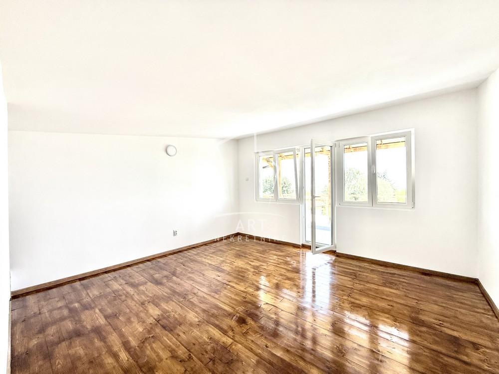 Slika 11 - Hajduk Veljka 3. deo,  Kuća na prodaju, 176m2, 135.000€