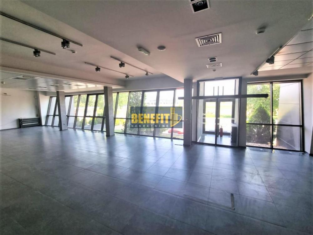 Slika 1 -  Lokal za izdavanje, 300m2, 2.500€
