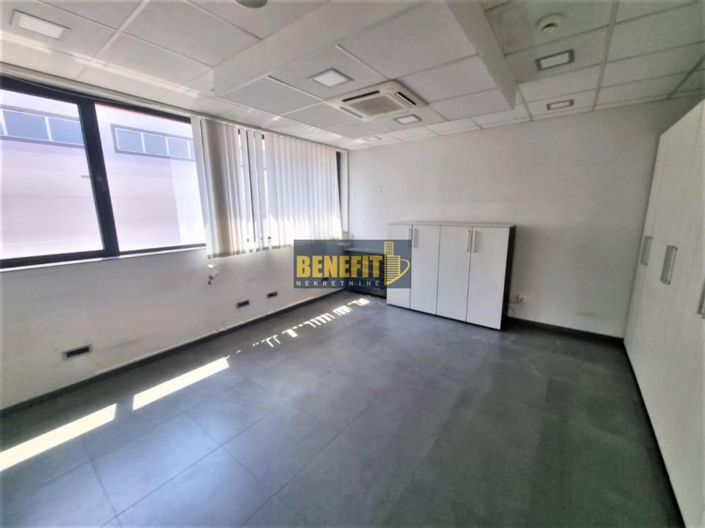 Slika 3 -  Lokal za izdavanje, 300m2, 2.500€