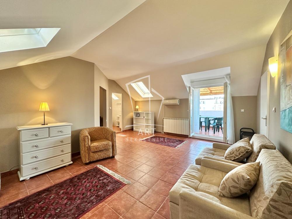 Glavna slika -Strahinjića Bana, Četvorosoban stan za izdavanje, 136m2, 1.500€