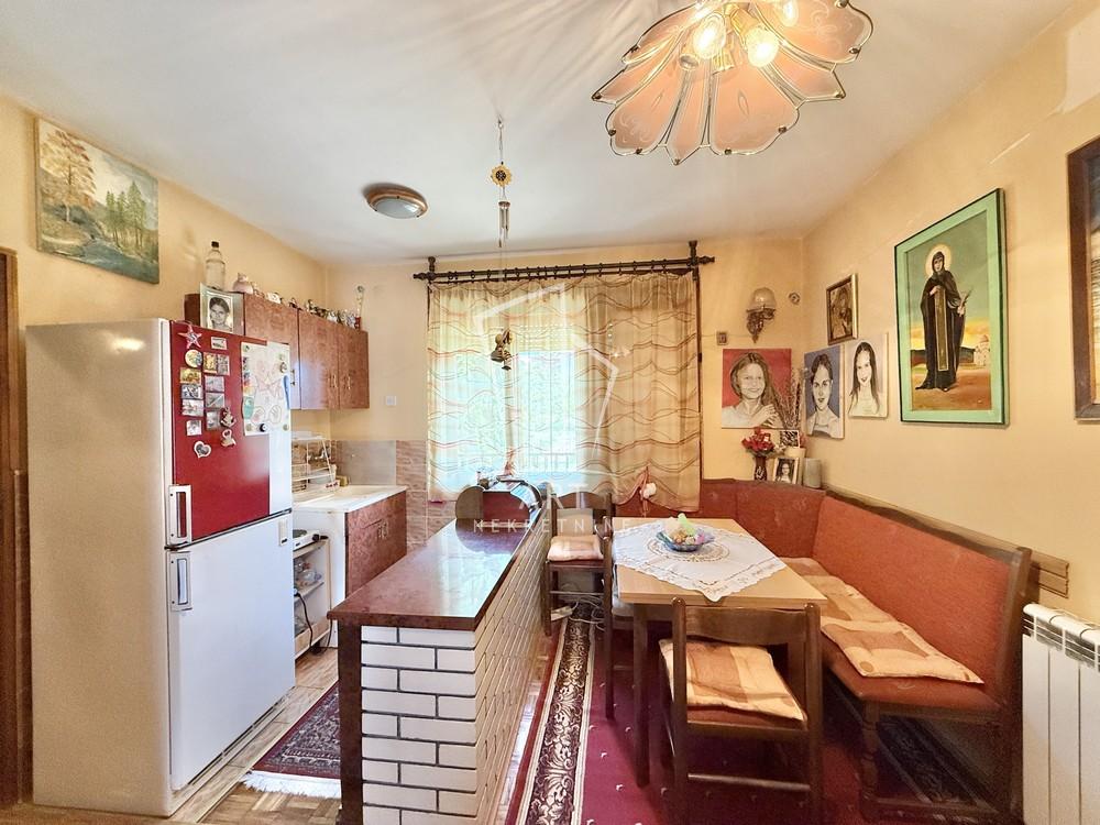 Slika 5 - Vladike Danila, Kuća na prodaju, 167m2, 169.900€