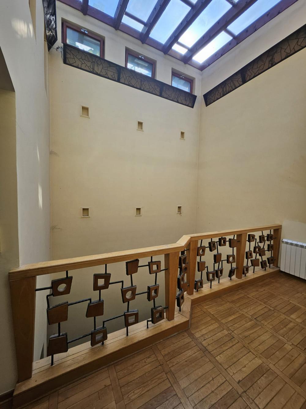 Glavna slika -Braće Ribnikar, Kuća za izdavanje, 343m2, 2.500€