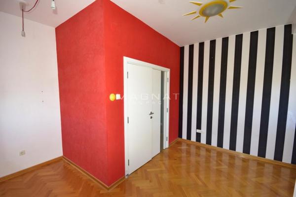 Slika 4 - Četvorosoban stan na prodaju, 125m2, 398.000€