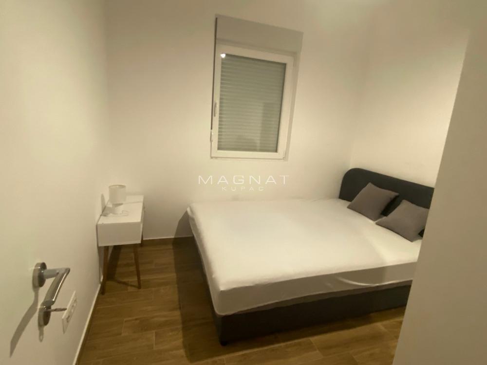 Slika 7 - Isidore Sekulić, Trosoban stan na prodaju, 67m2, 145.000€