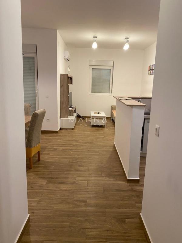 Slika 6 - Isidore Sekulić, Trosoban stan na prodaju, 67m2, 145.000€