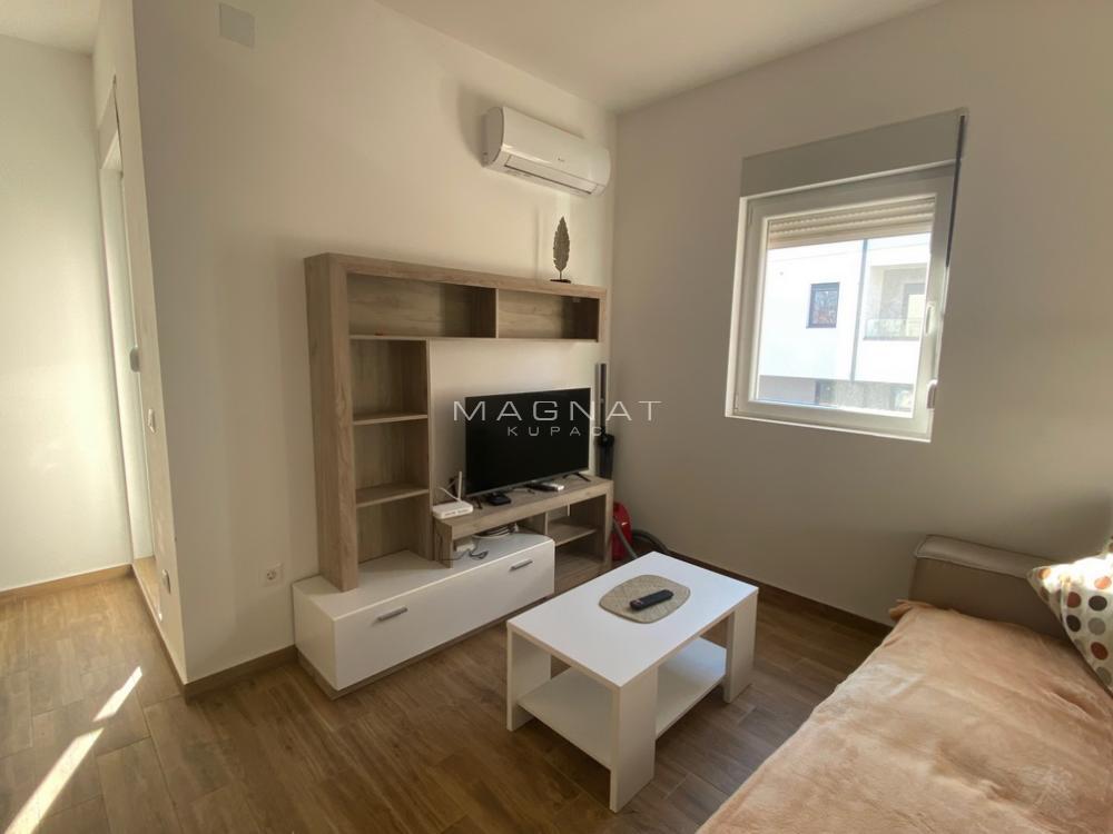 Glavna slika -Isidore Sekulić, Trosoban stan na prodaju, 67m2, 145.000€