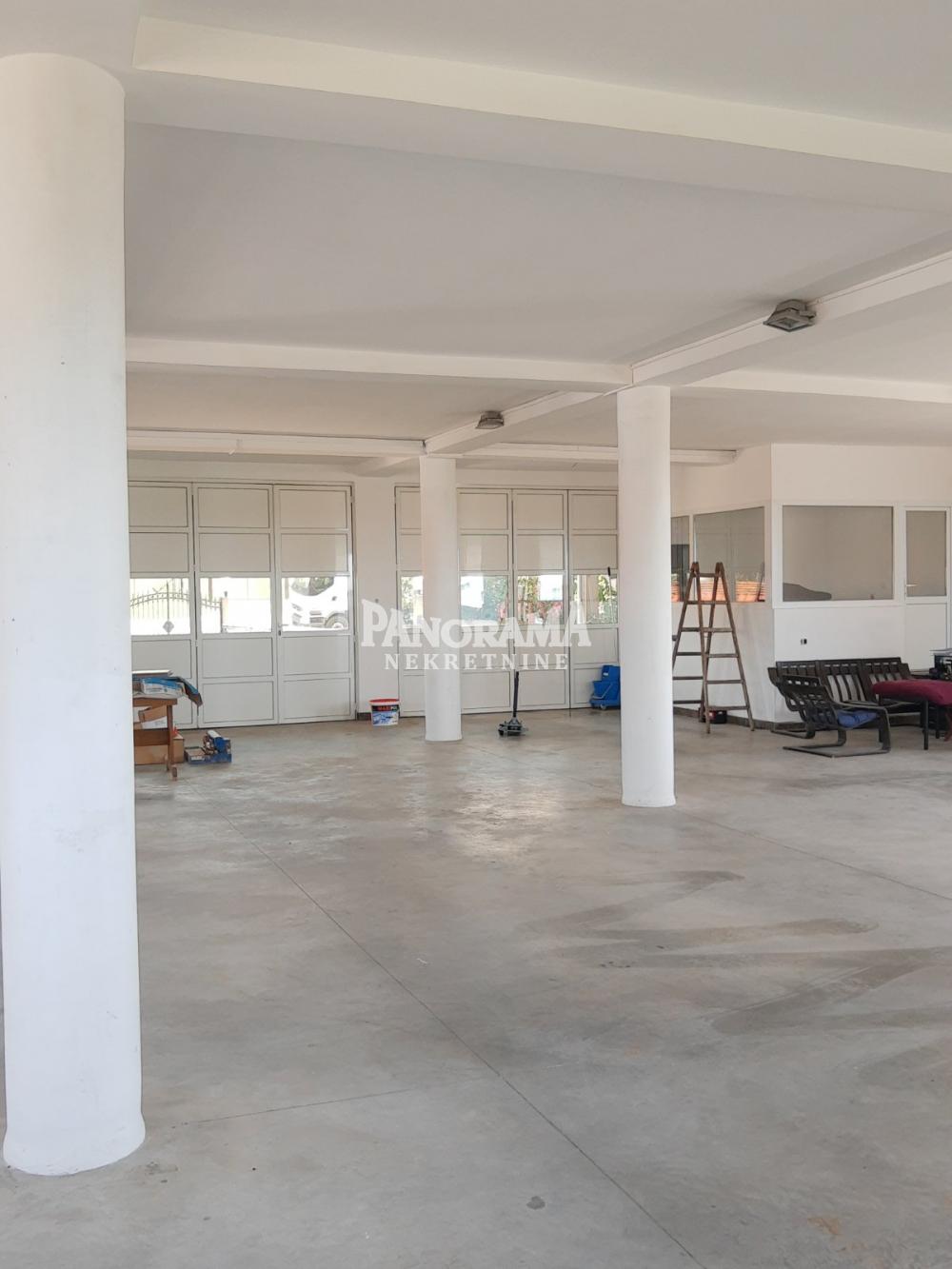 Slika 1 - Ibarski put,  Lokal za izdavanje, 250m2, 1.200€