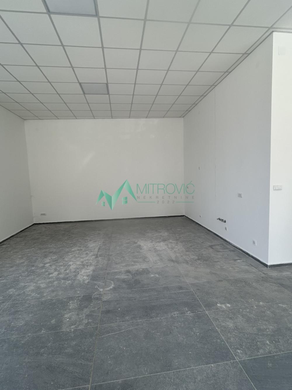 Slika 3 -  Lokal za izdavanje, 350m2, 5.250€