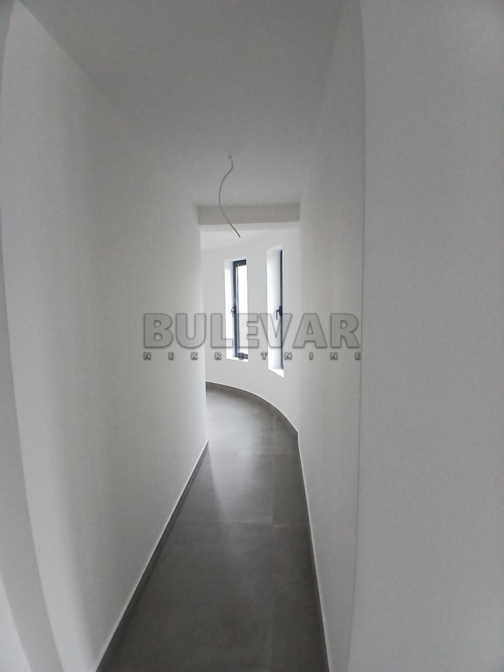 Slika 9 - Pantelejska,  Lokal za izdavanje, 400m2, 6.000€