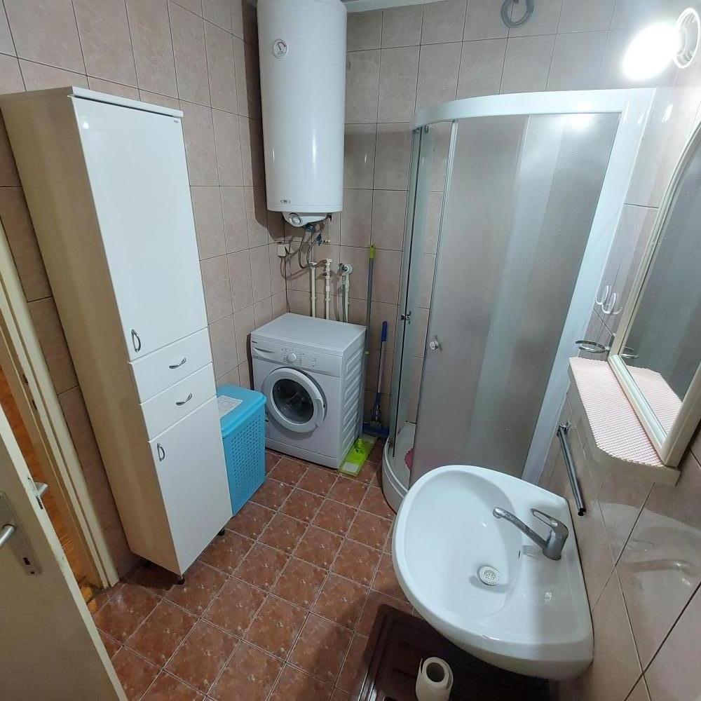 Slika 5 - Cara Uroša 13A, Dvosoban stan za izdavanje, 56m2, 300€