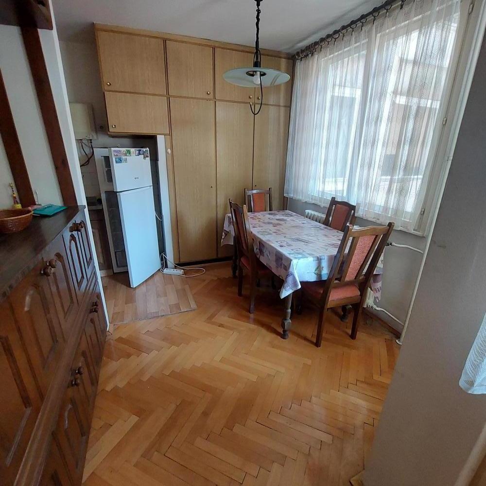 Slika 9 - Cara Uroša 13A, Dvosoban stan za izdavanje, 56m2, 300€