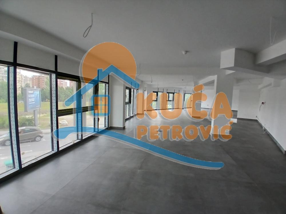 Slika 1 - Pantelejska,  Lokal za izdavanje, 400m2, 6.000€