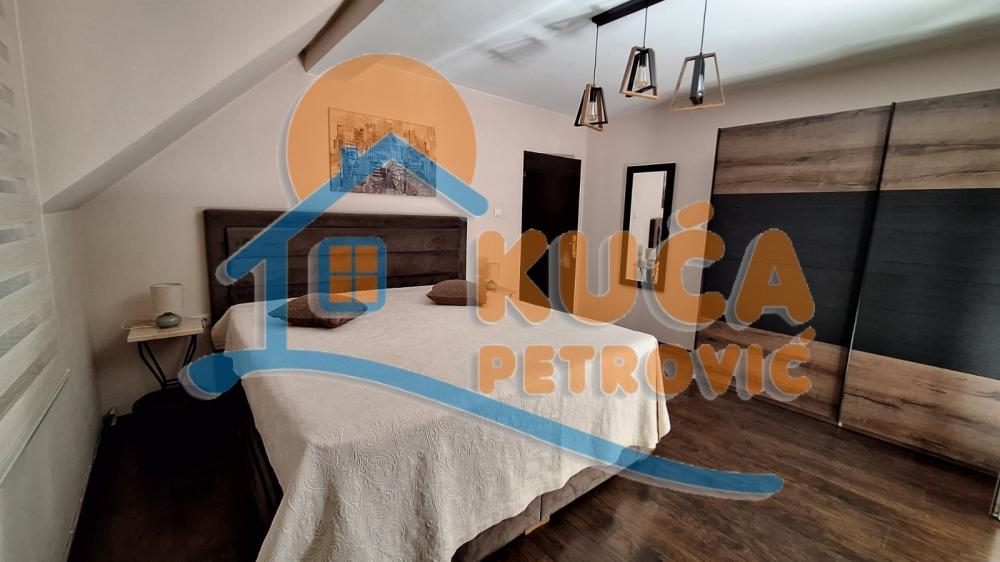 Slika 3 - 7. jula,  Lokal za izdavanje, 320m2, 8.000€
